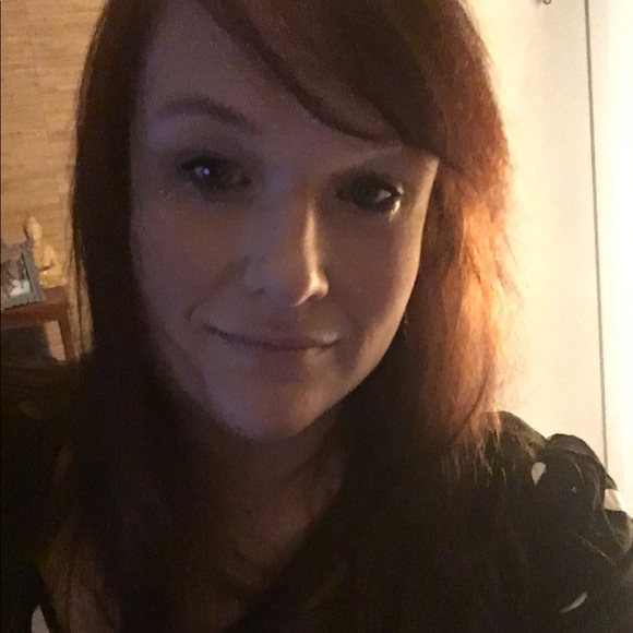 Meet your Posher, Amanda - Picture 4 of 4